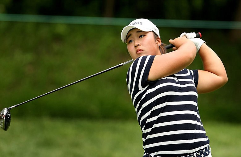 Alice Kim helped UC Davis to its first victory since 2007 at the Turtle Bay Resort College Invitational.