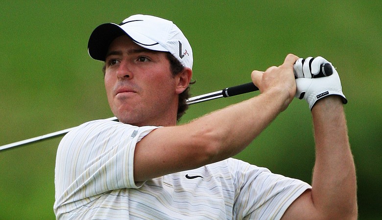 Pablo Martin plays his second shot into the 18th green at the Alfred Dunhill Championship.