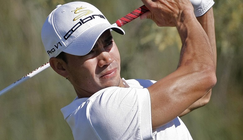 Camilo Villegas shot 9-under 62 in the first round of the Phoenix Open for a one-shot lead.
