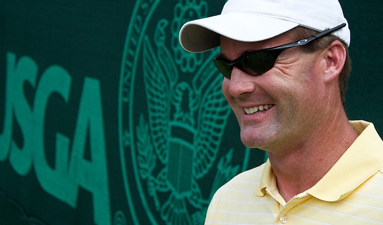 Greg Robertson caddied for Maria Hernandez at the U.S. Women's Open.