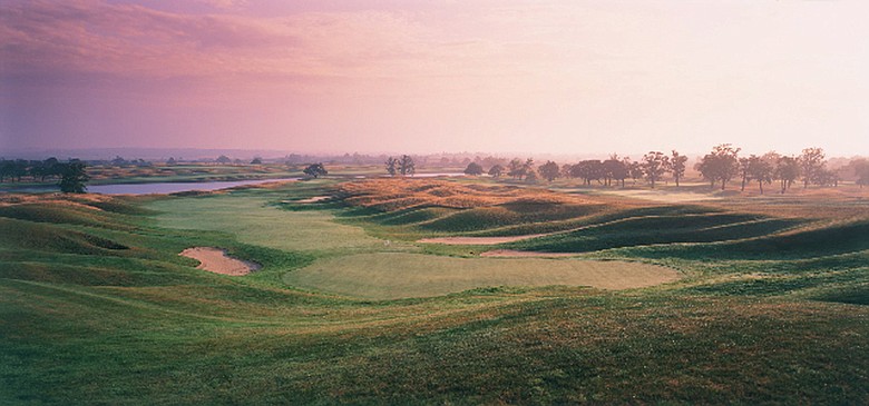 Golfers visiting The Oxfordshire Golf Club now can stay at The Oxfordshire, a new 50-room hotel. No. 9 at the Oxfordshire GC pictured.