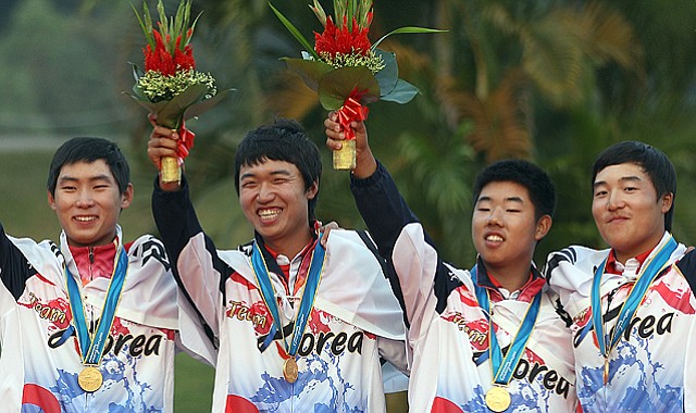 The triumphant Korean men's team in Guangzhou at the Asian Games.