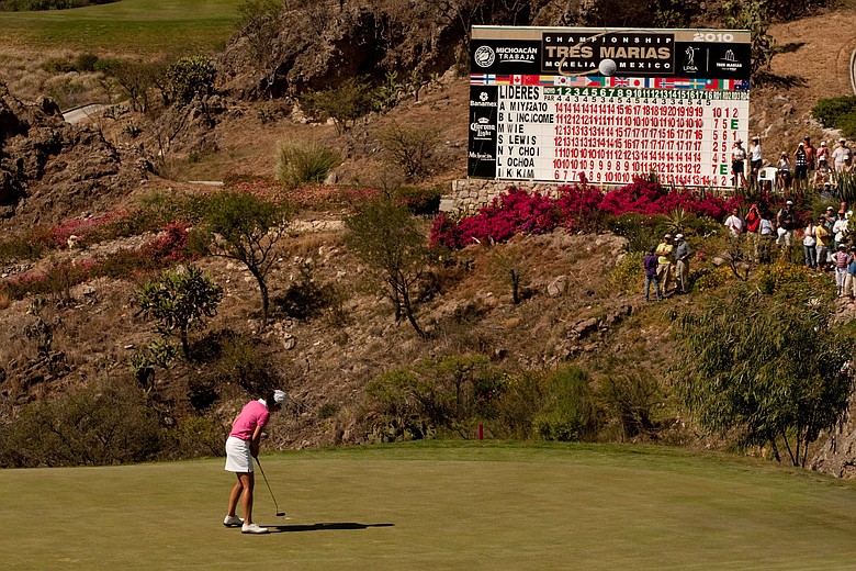 Lorena Ochoa putts out at the 2010 Tres Marias Championship.