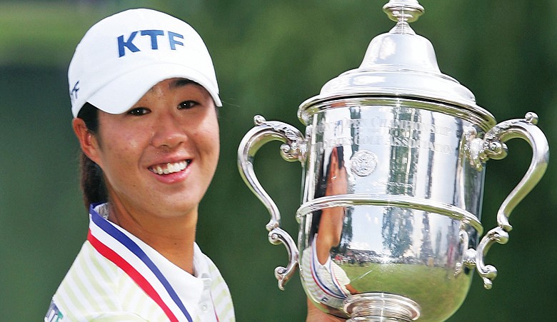 Birdie Kim with the U.S. Women's Open trophy in 2005.