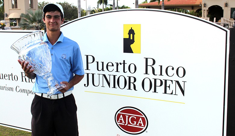 Edward Figueroa after winning the Puerto Rico Junior Open.