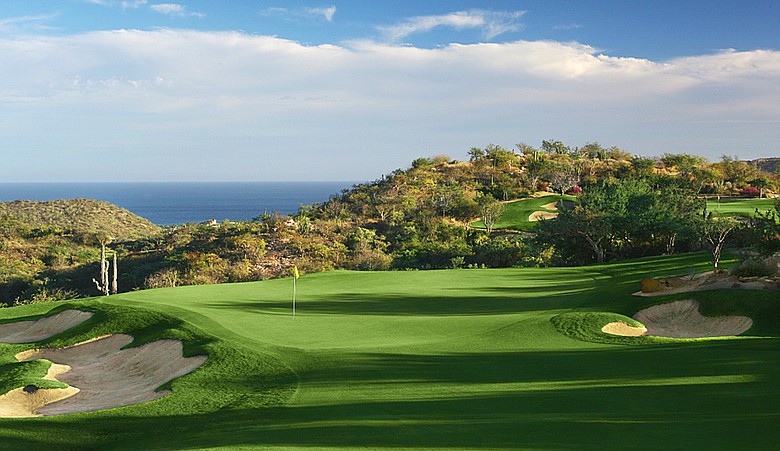 No. 7 at Querencia, with the Sea of Cortez in the background.