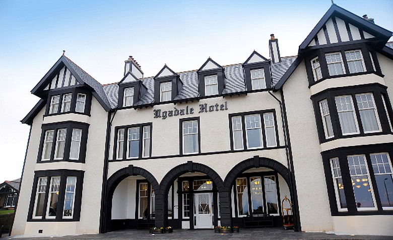 Machrihanish Golf Club is still difficult to reach, but a big step recently was made to solve the accommodations problem. Southworth Development last week opened the renovated Ugadale Hotel.