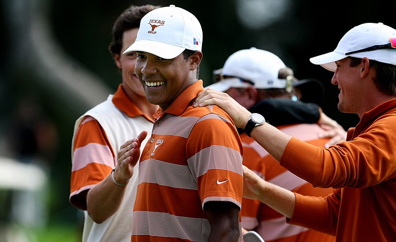 Julio Vegas birdied the final three holes to give Texas a win over Oregon during semifinals of Match Play at the 2012 NCAA Championship. Texas will face Alabama in the finals.