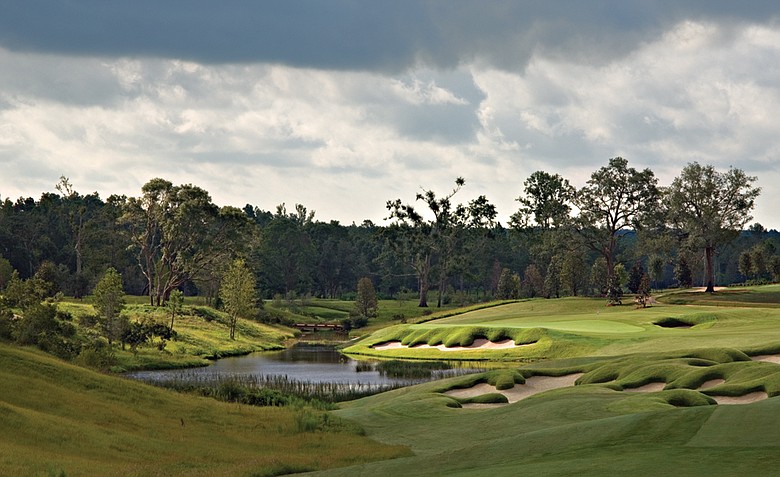 The 18th hole at Fallen Oak.