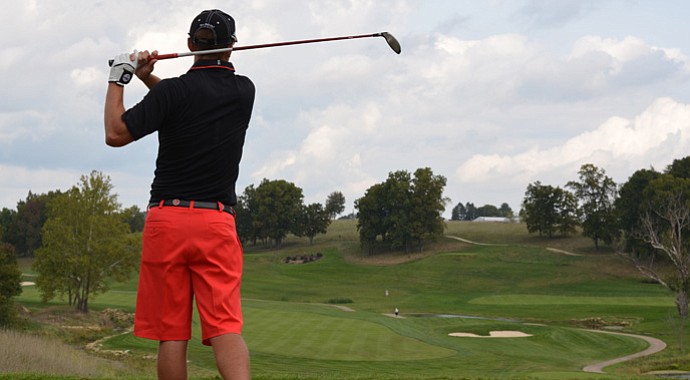 The Ball State men's golf team sported red pants on Monday at the Golfweek Conference Challenge.