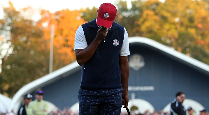 Tiger Woods will not play in the morning foursomes Saturday at the Ryder Cup.