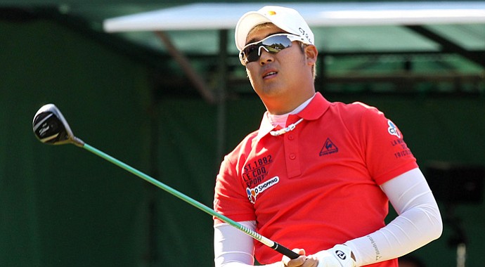 Dong-Hwan Lee