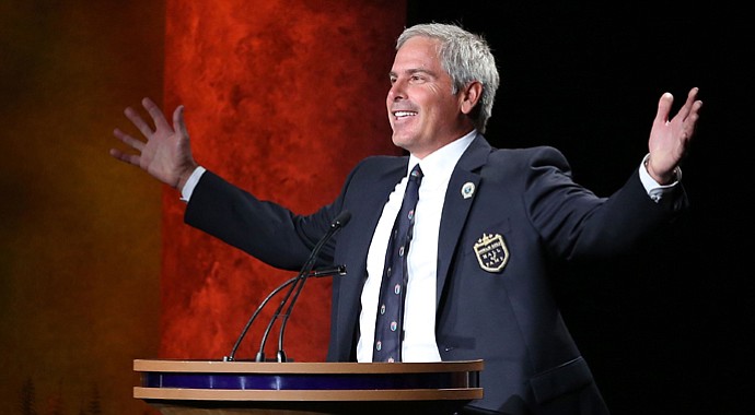 Fred Couples speaks during his induction into the World Golf Hall of Fame on Monday.