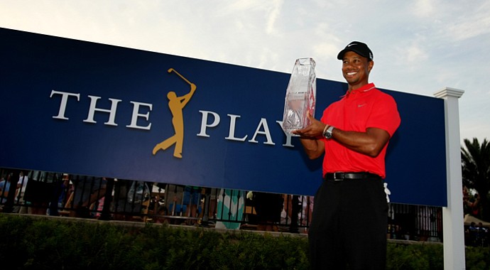 Tiger Woods fired a 2-under 70 and cleared the field by two shots at the Players Championship.