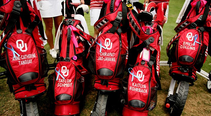The Oklahoma Sooners bought ribbons for their bags in support of the tornado victims in Moore, OK.