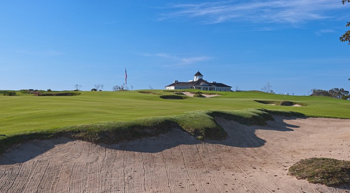The par-5 8th hole at Sebonack.