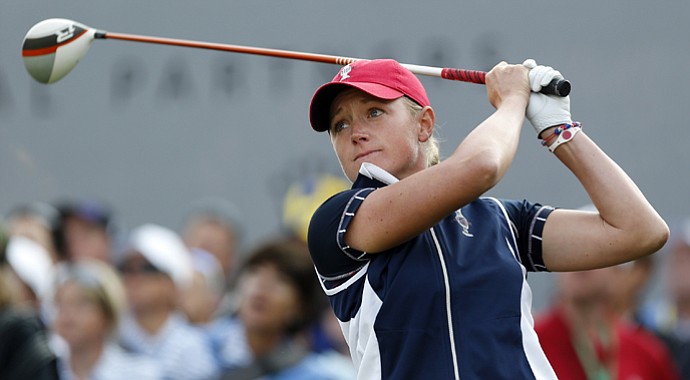 Stacy Lewis withdrew from the CN Canadian Open after the opening round.