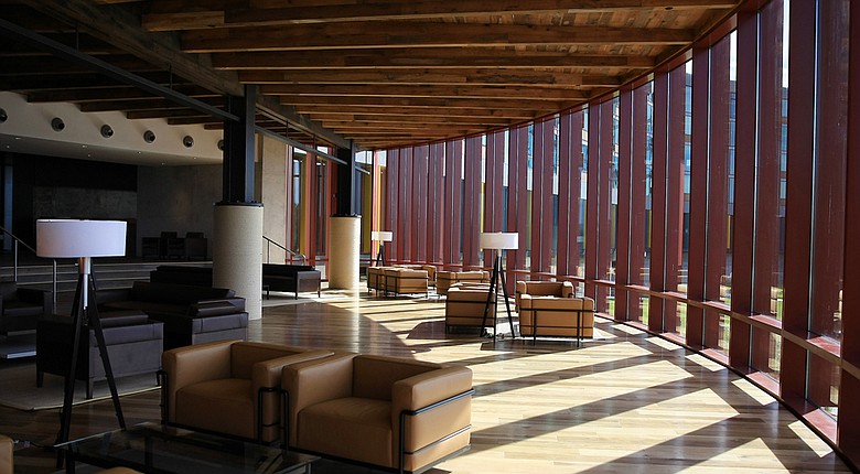 The Leaf Lounge at the lodge at Streamsong.