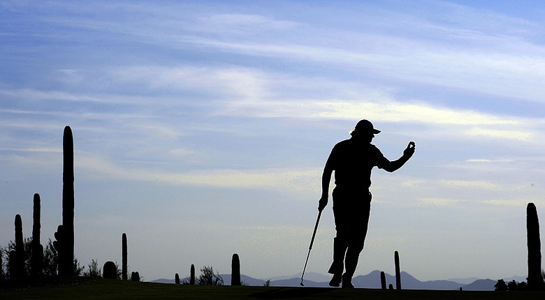 Ernie Els will face Jason Dufner in Friday's Round-of-16 action.