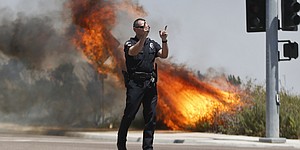 Calif. fires force golf companies to evacuate