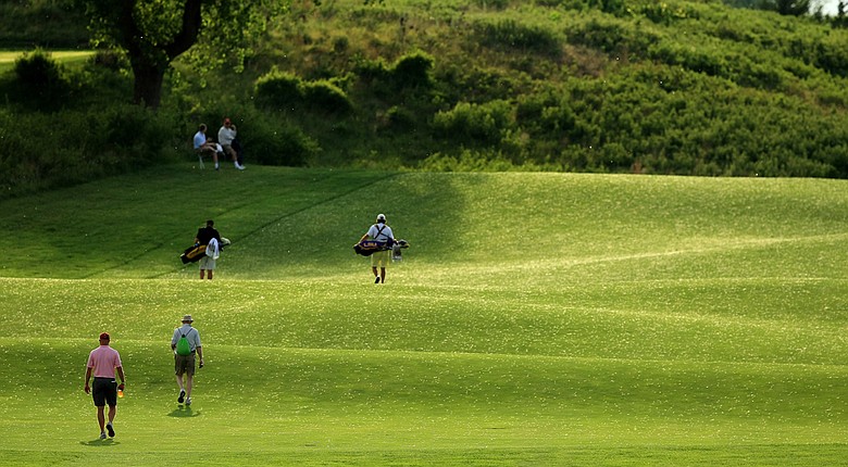 Spectators watching the 2014 NCAA Division I Men's Championship at Prairie Dunes Country Club in Hutchinson, Kan.