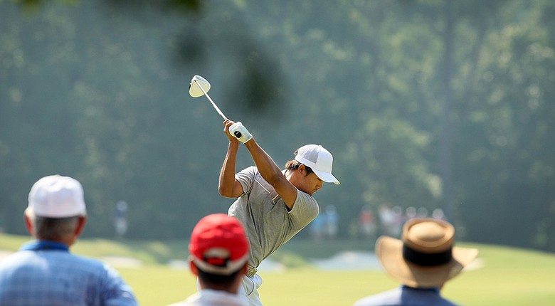 Gunn Yang at No. 10 during the finals at the 2014 U.S. Amateur at the Atlanta Athletic Club. He leads after 18 holes, 1 up, over Corey Conners.
