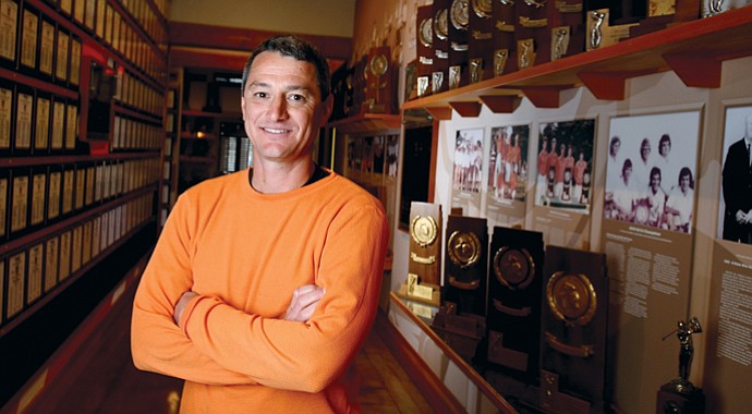 Alan Bratton will become the new head golf coach at Oklahoma State. Bratton was previously the head coach of the women's program and an assistant for the men's team at OSU.