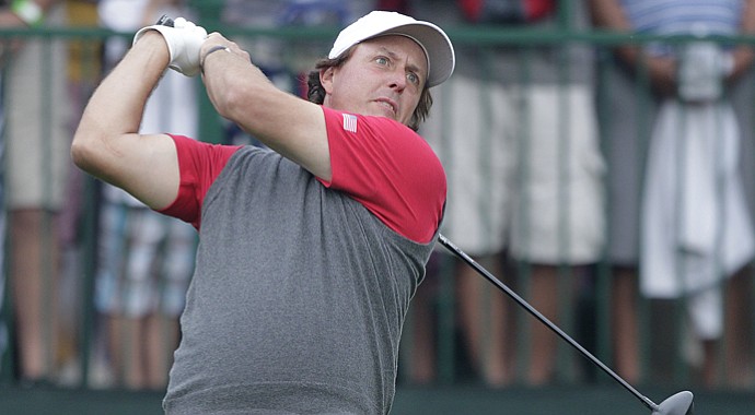 Phil Mickelson exercised the flexibility in his Callaway contract as he changed woods several times during the 2013 Presidents Cup.