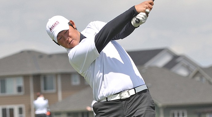 Justin Shin shot an 8-under 64 to take the first-round lead at the final stage of Web.com Tour Q-School.