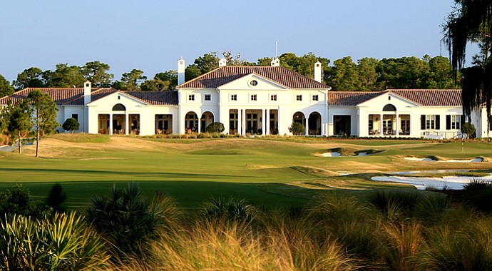 The Concession Club's par-4 18th with the clubhouse in the background.