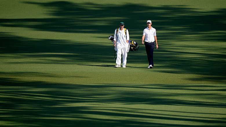 Oliver Goss shot a 1-under 71 in the second round of the 2014 Masters and will most likely be the only amateur to make the cut.